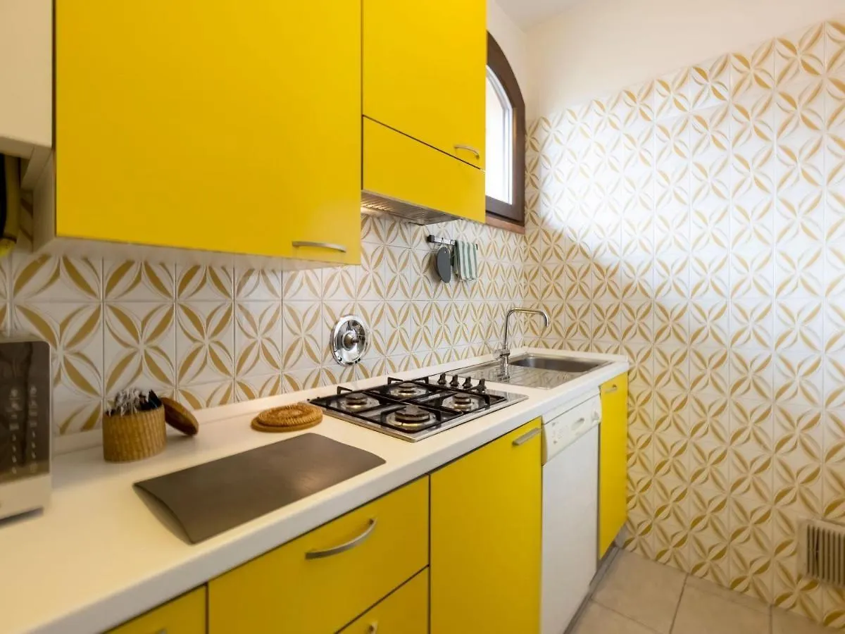 Apartment Belvilla By Oyo Jolly Trilo Superiore Sirmione Italy