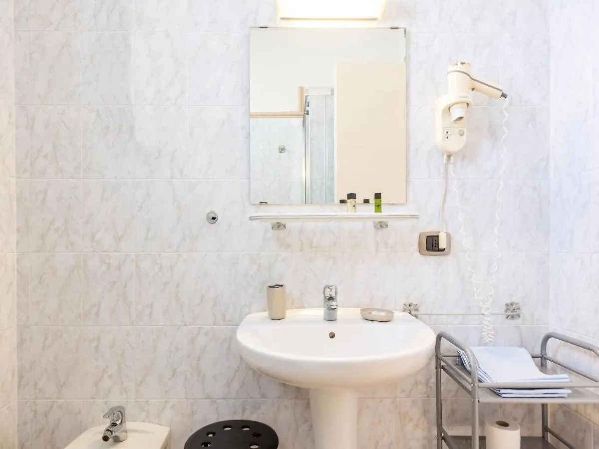 Belvilla By Oyo Jolly Trilo Superiore Sirmione Apartment