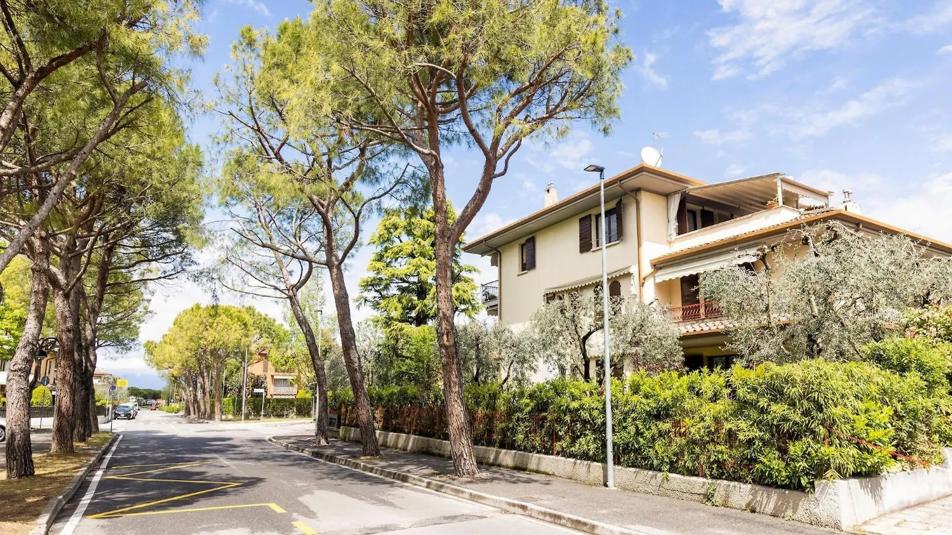 Apartment Belvilla By Oyo Jolly Trilo Superiore Sirmione