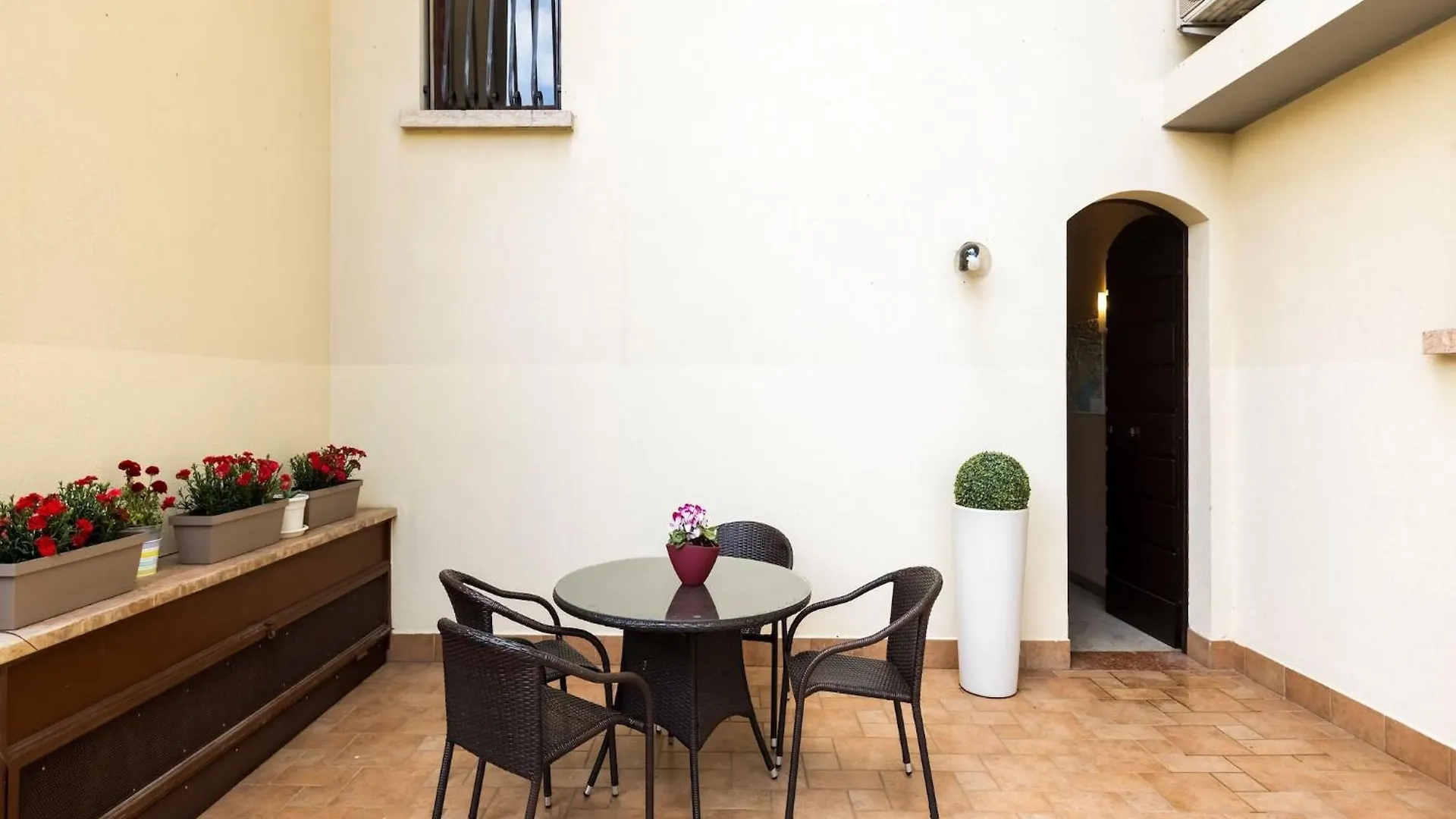 Belvilla By Oyo Jolly Trilo Superiore Sirmione Italy